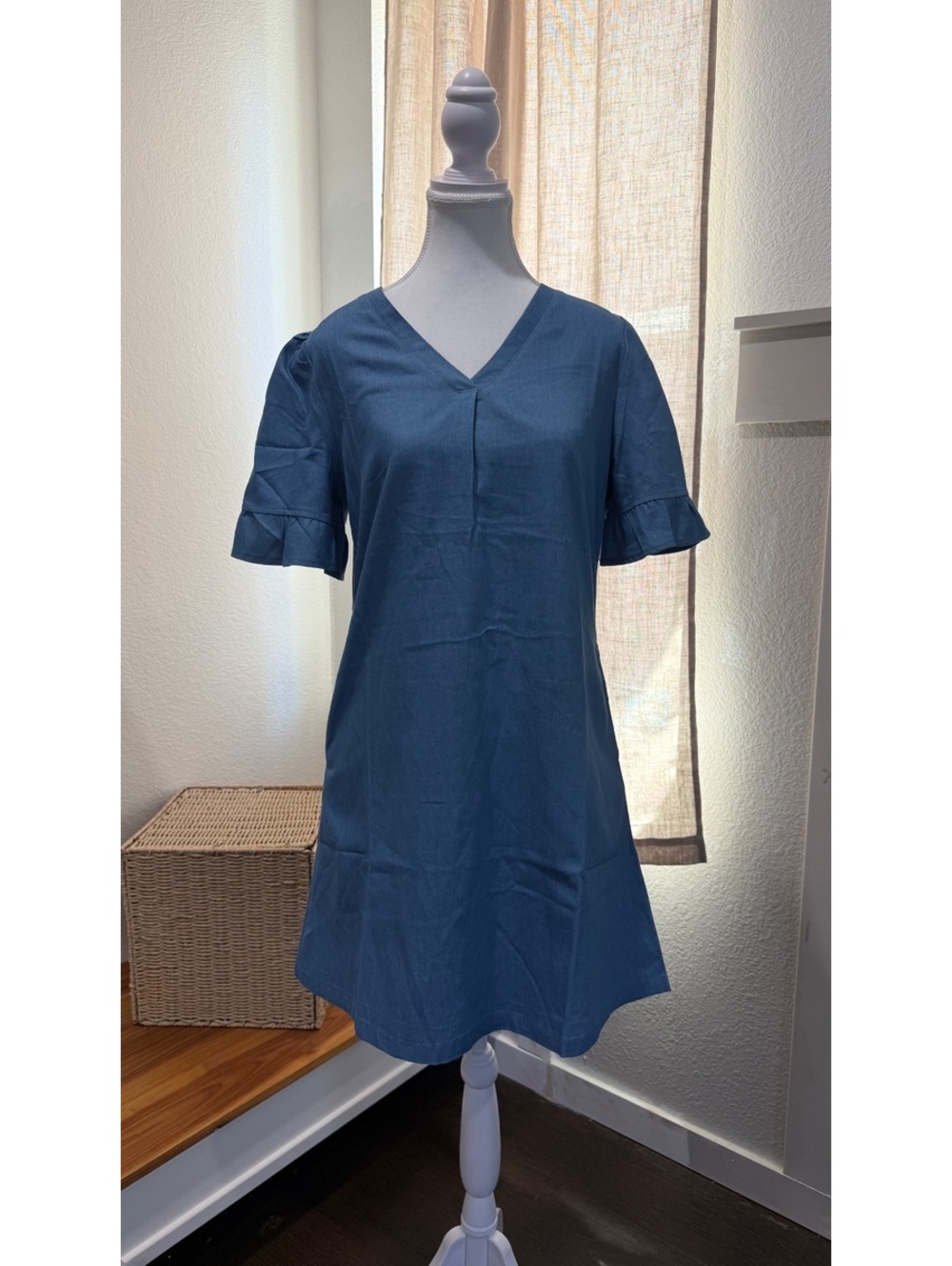 Yoeasy Chambray Ruffle Sleeve Dress – Size Medium (NWT)